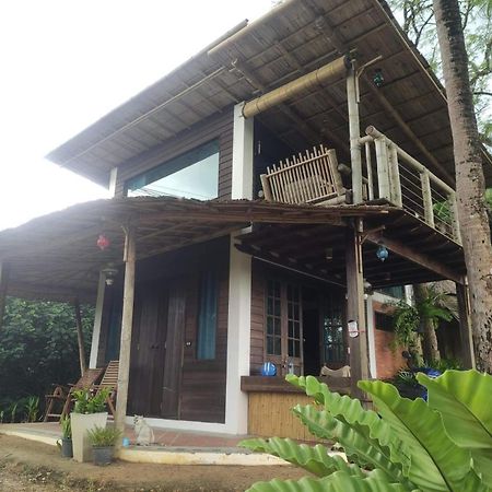 Relax House Lanta Old Town Hotel Koh Lanta Bagian luar foto