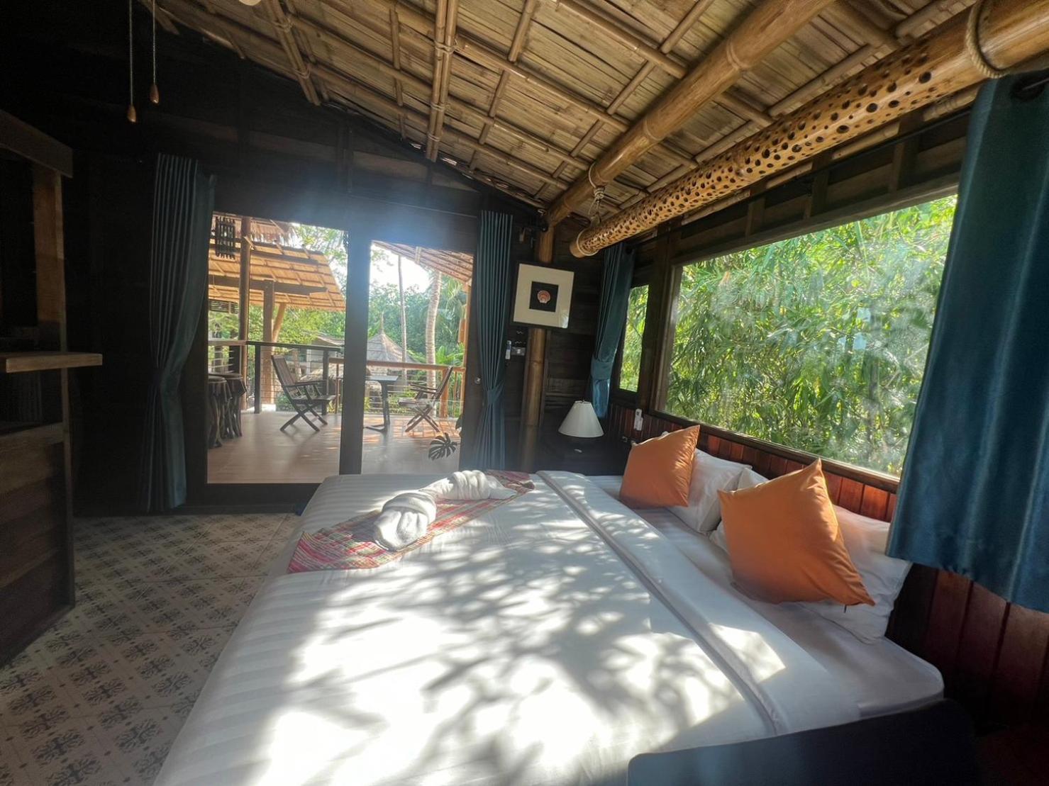 Relax House Lanta Old Town Hotel Koh Lanta Bagian luar foto