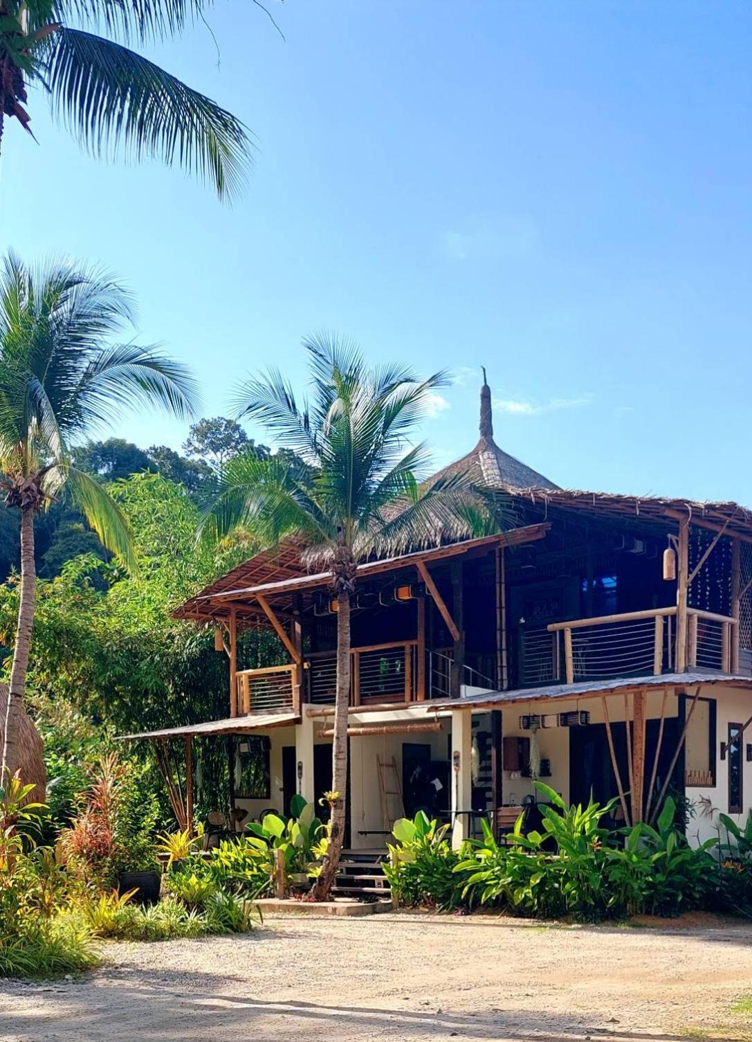 Relax House Lanta Old Town Hotel Koh Lanta Bagian luar foto
