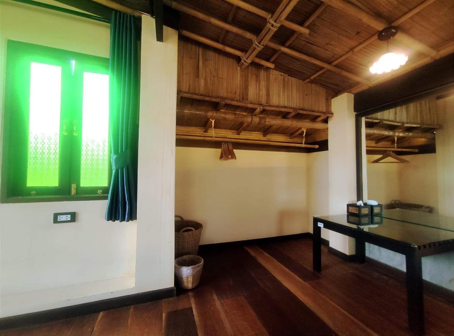 Relax House Lanta Old Town Hotel Koh Lanta Bagian luar foto