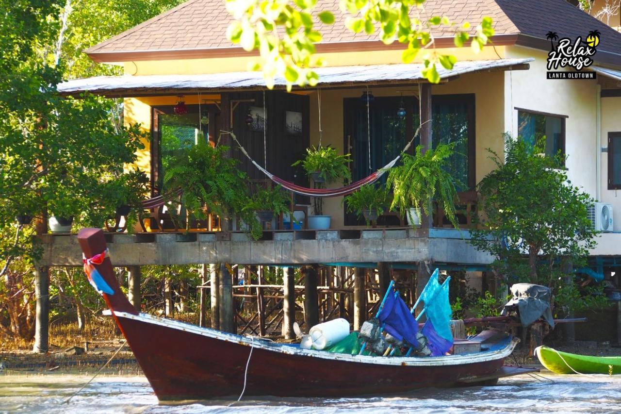 Relax House Lanta Old Town Hotel Koh Lanta Bagian luar foto